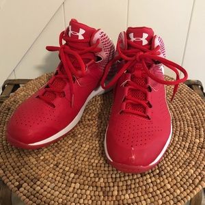Under Armour Youth Basketball Shoe